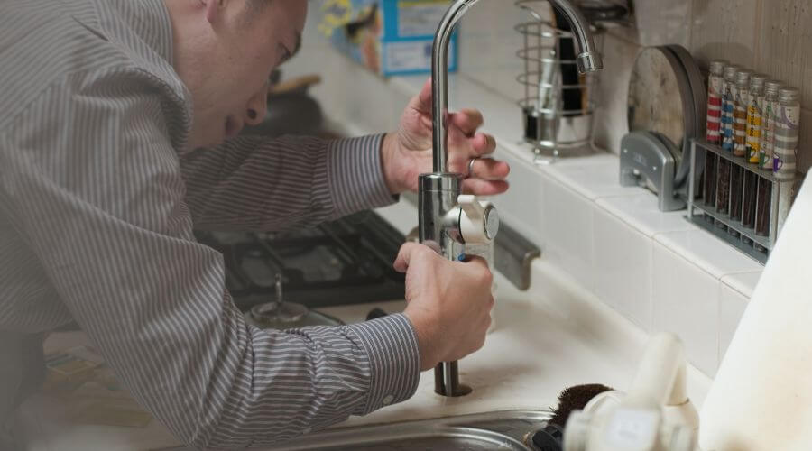 Professional sink repair in De Tour Village, MI